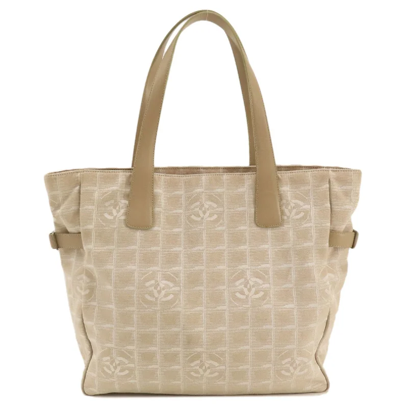 Beige quilted tote bag for business-Chanel  Nylon Jacquard Tote Bag (Pre-Owned)