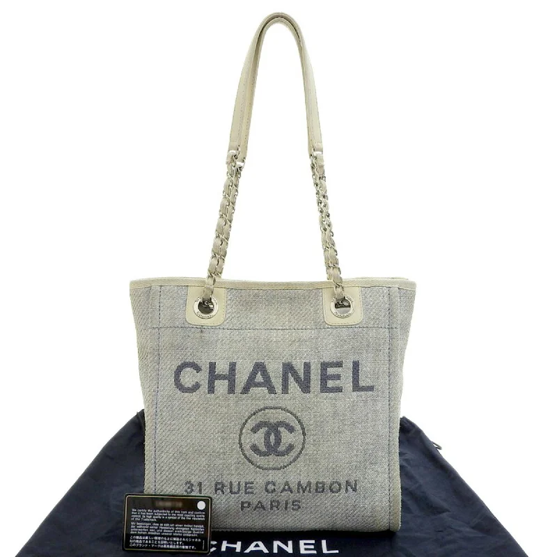 Blue quilted tote bag for hiking-Chanel  Canvas Tote Bag (Pre-Owned)